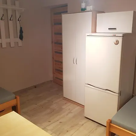 Hostel Pruszcz Gdanski ホステル *