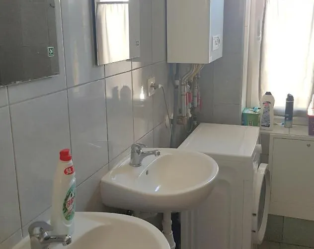 بيت شباب Hostel Pruszcz Gdanski بروشت غداينسكي