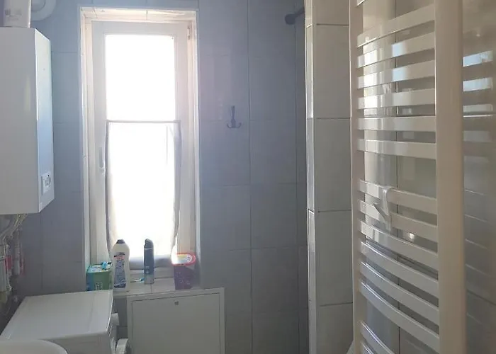 بيت شباب Hostel Pruszcz Gdanski بروشت غداينسكي