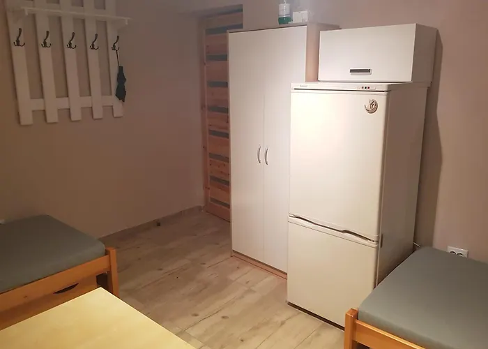 Hostel Pruszcz Gdanski بيت شباب *